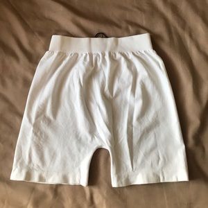 Avocado white biker shorts!